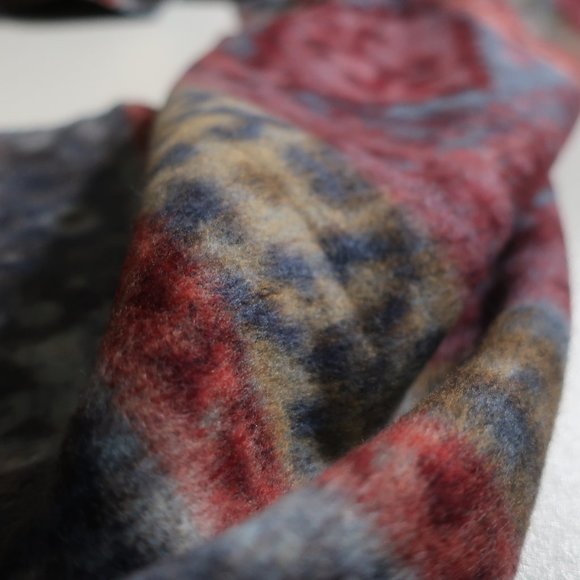 Patterned Infinity Scarf - Picture 3 of 3